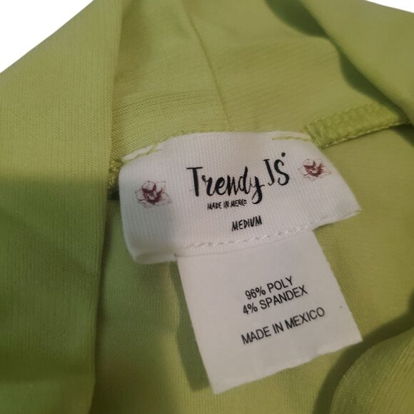 Trendy Js womens blouse Size medium Green color sleeveless key hole Stretchy - Picture 3 of 9